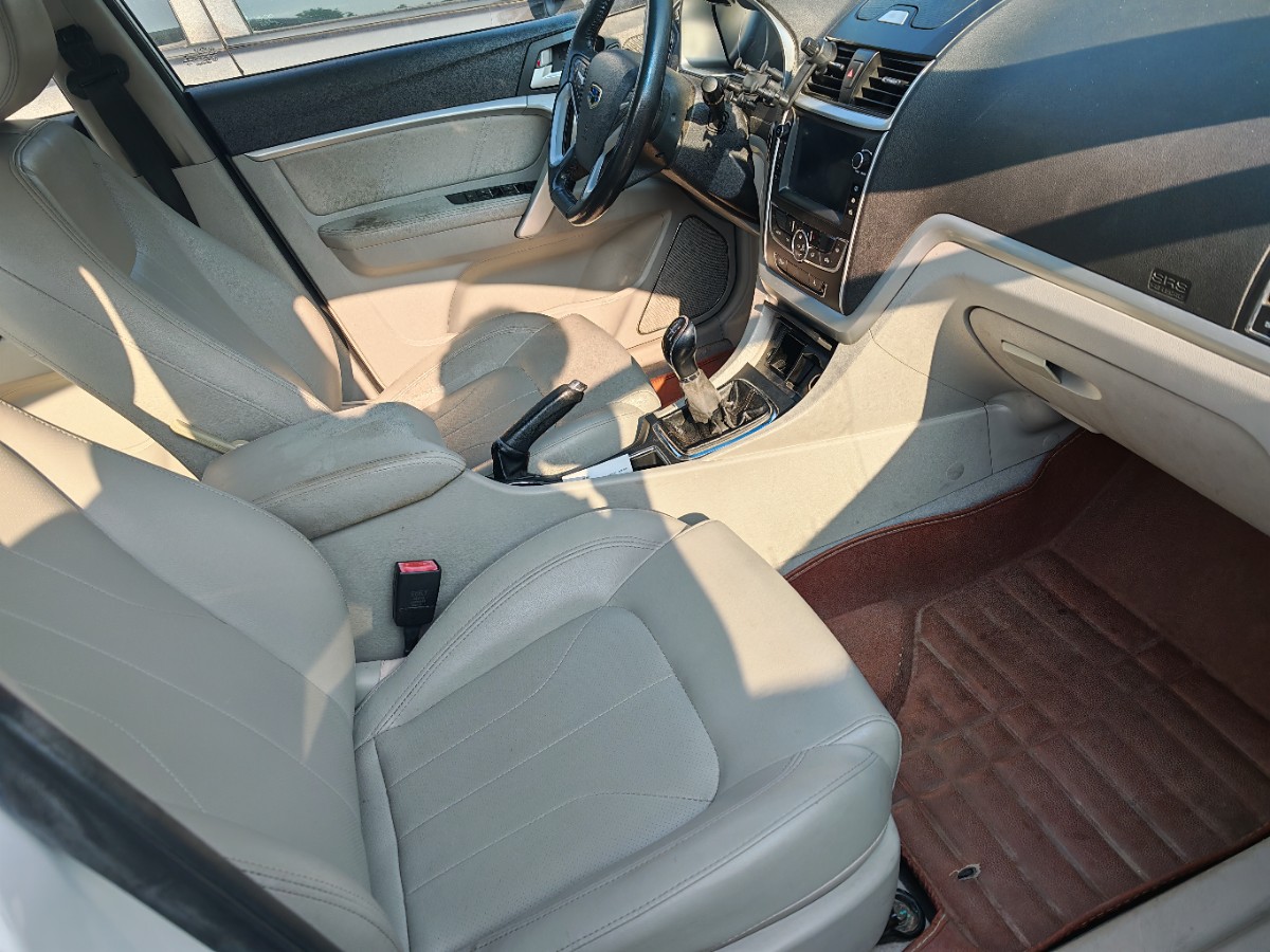 GEELY Emgrand 2016 car image #9