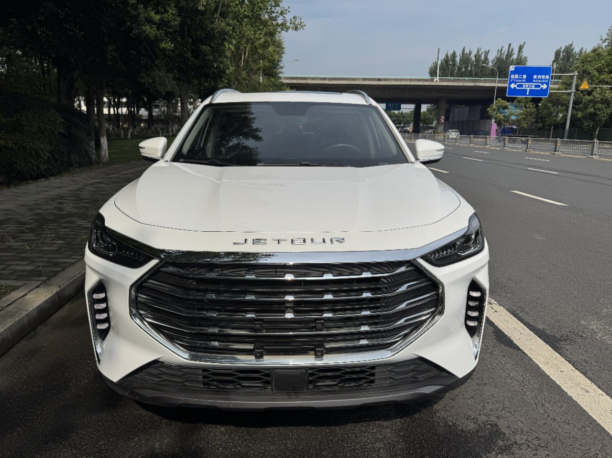 Jetour X70 PLUS 2022 car image #2