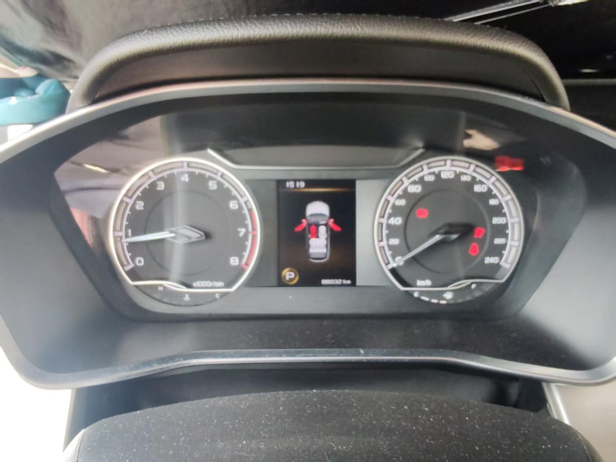 GEELY Coolray 2021 #5 GEELY Coolray 2021 car image #5