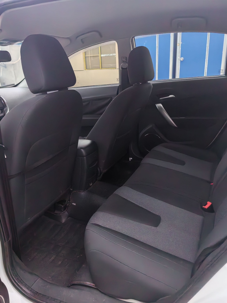 MG 5 2015 #8 MG 5 2015 car image #8