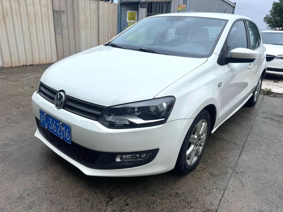 Volkswagen Polo 2013 car image 