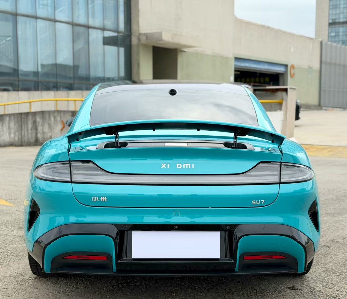 MI SU7 2024 car image #5