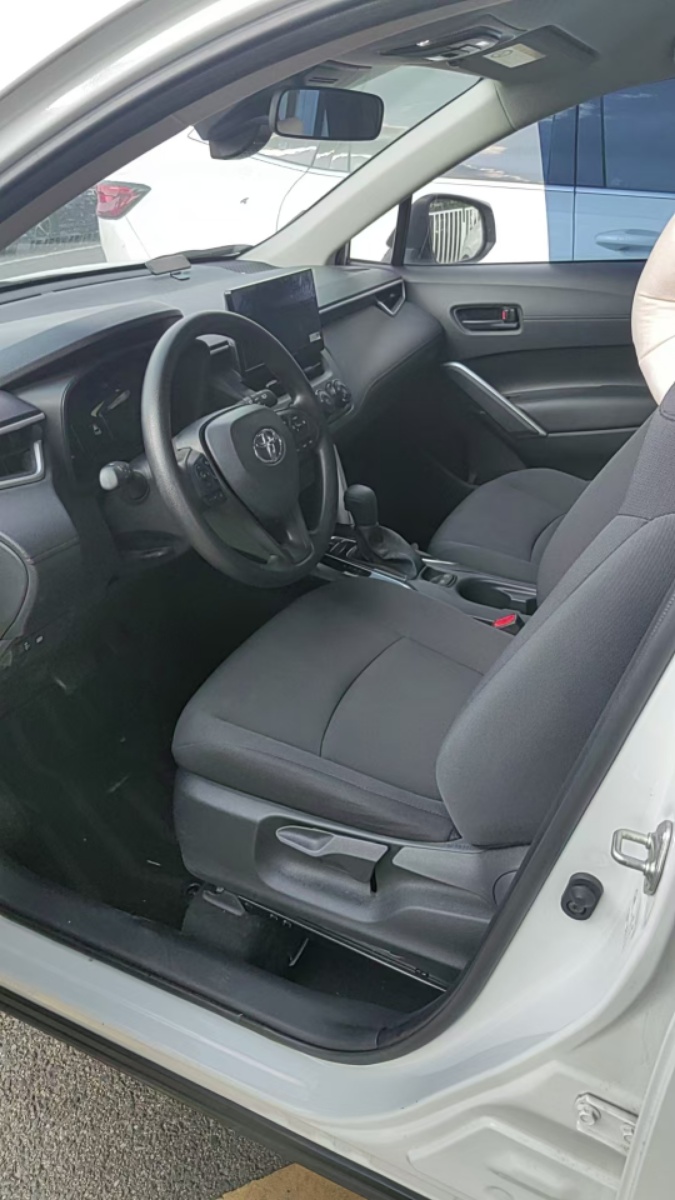 Toyota Corolla Cross 2025 #2 Toyota Corolla Cross 2025 صورة سيارة #2