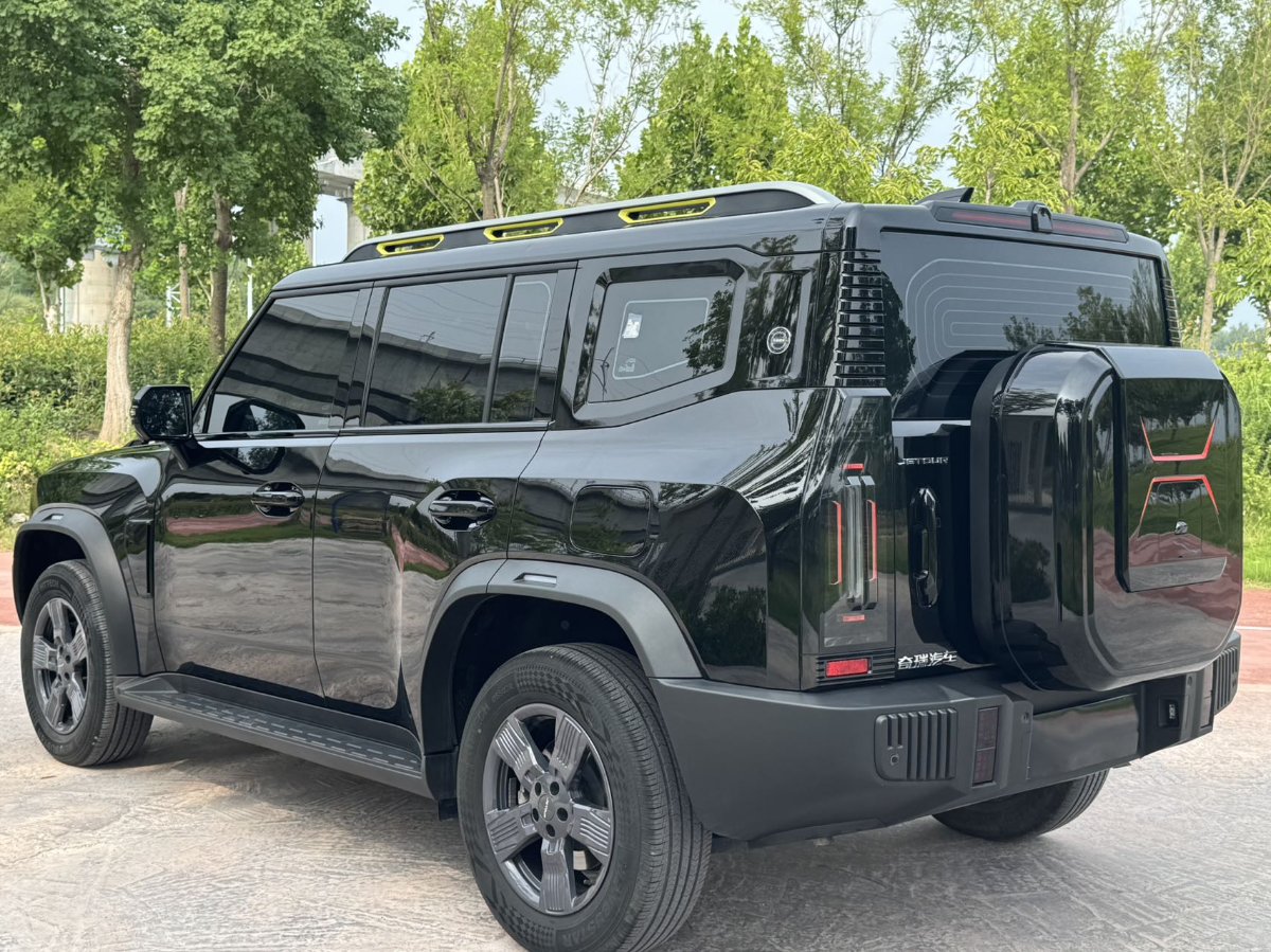 Jetour Traveller 2024 car image #6