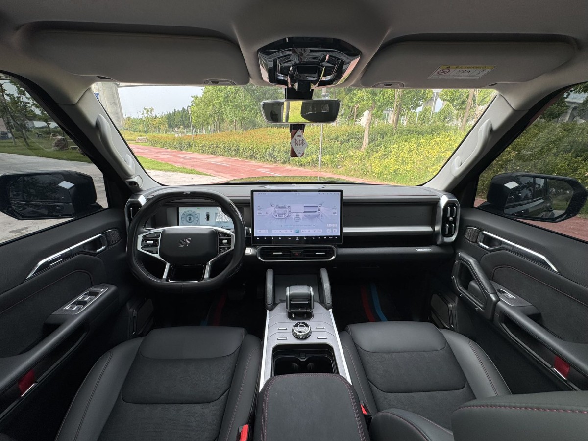 Jetour Traveller 2024 car image #10