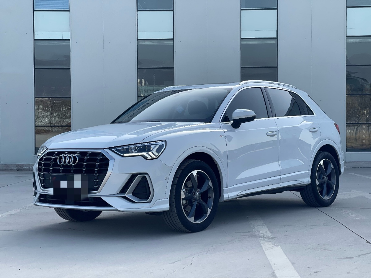 Audi Q3 2021 car image 
