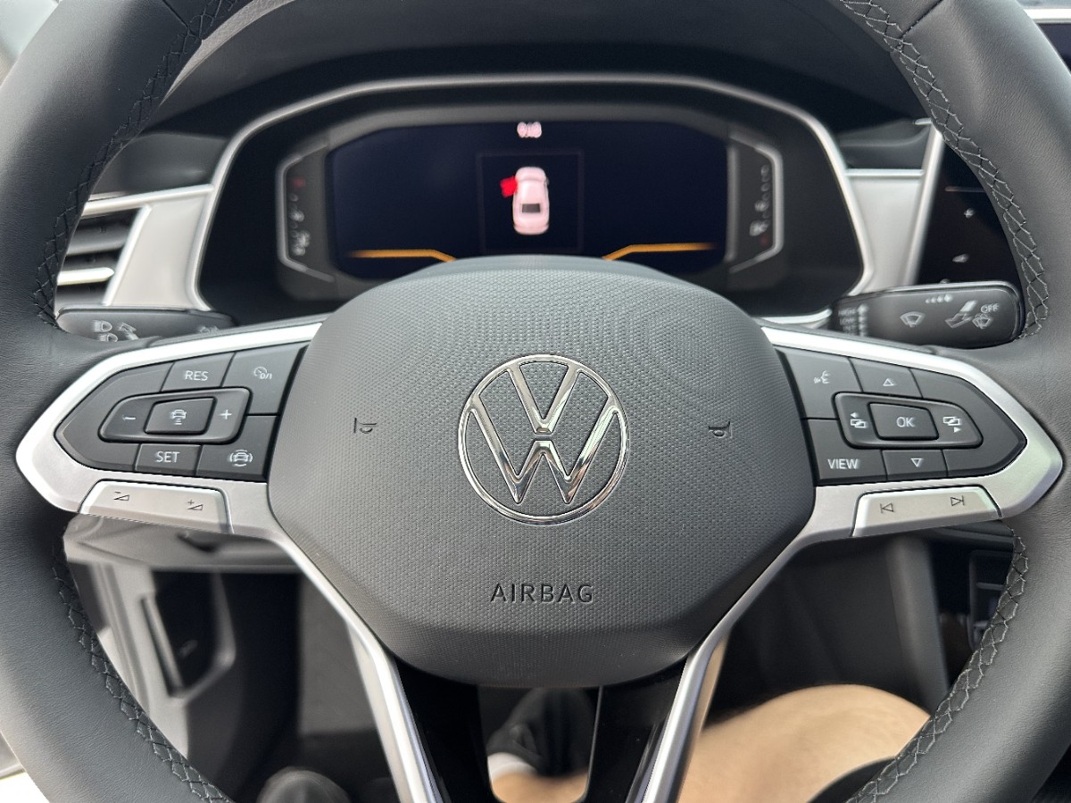Volkswagen Bora 2022 car image #13
