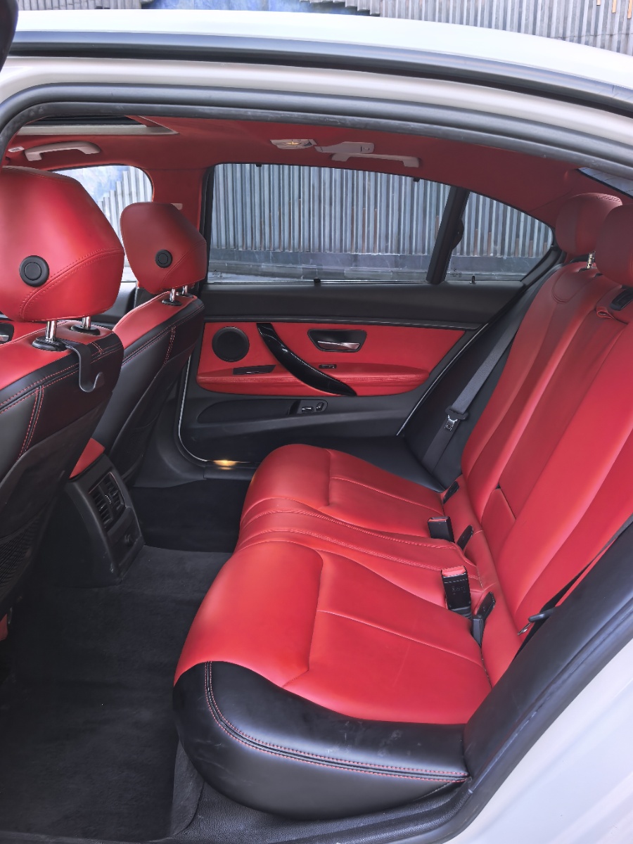 BMW 3 Series 2018 #6 BMW 3 Series 2018 car image #6
