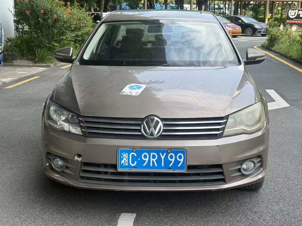 Volkswagen Bora 2013 car image #2