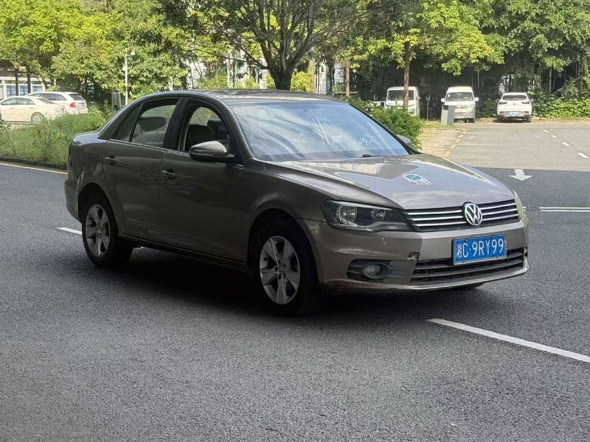 Volkswagen Bora 2013 car image #3