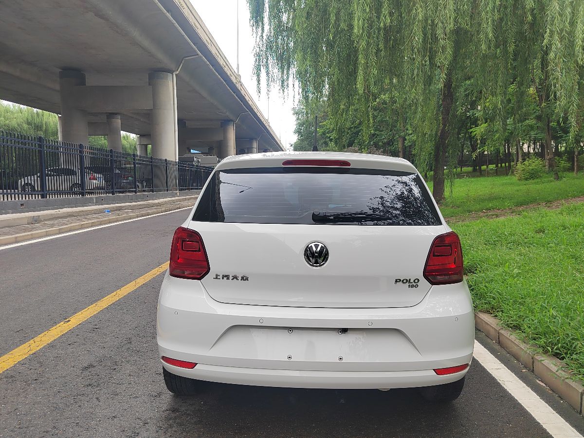 Volkswagen Polo 2017 car image #4