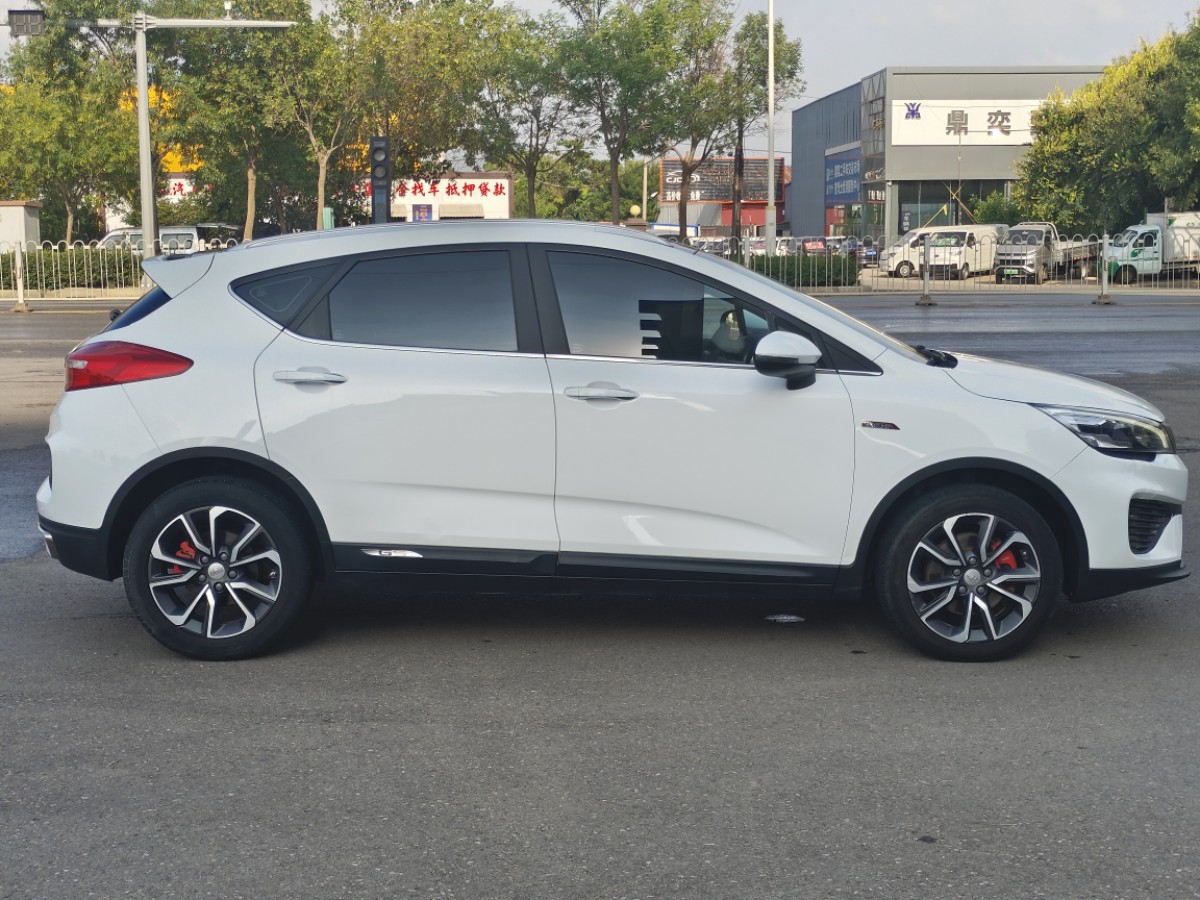 GEELY Emgrand GS 2019 car image #6