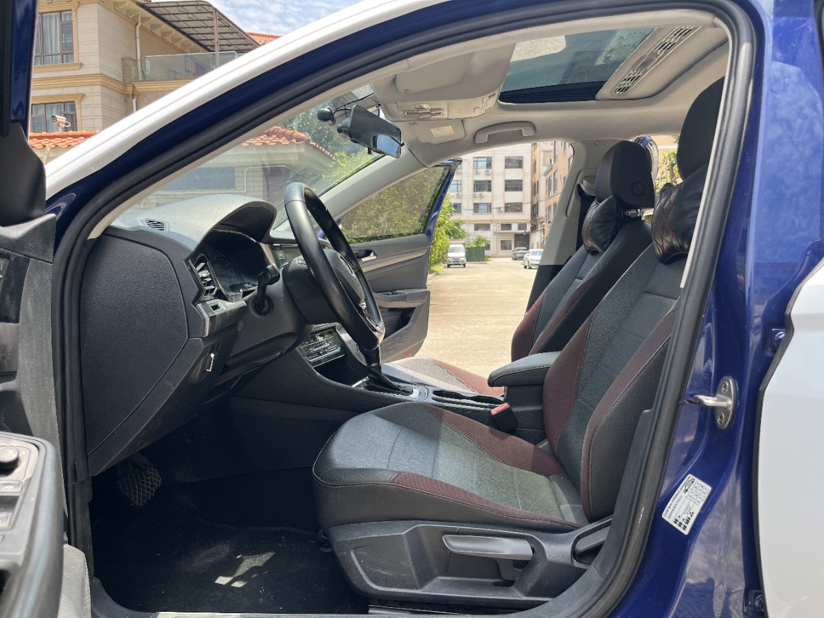 Volkswagen Bora 2020 car image #7