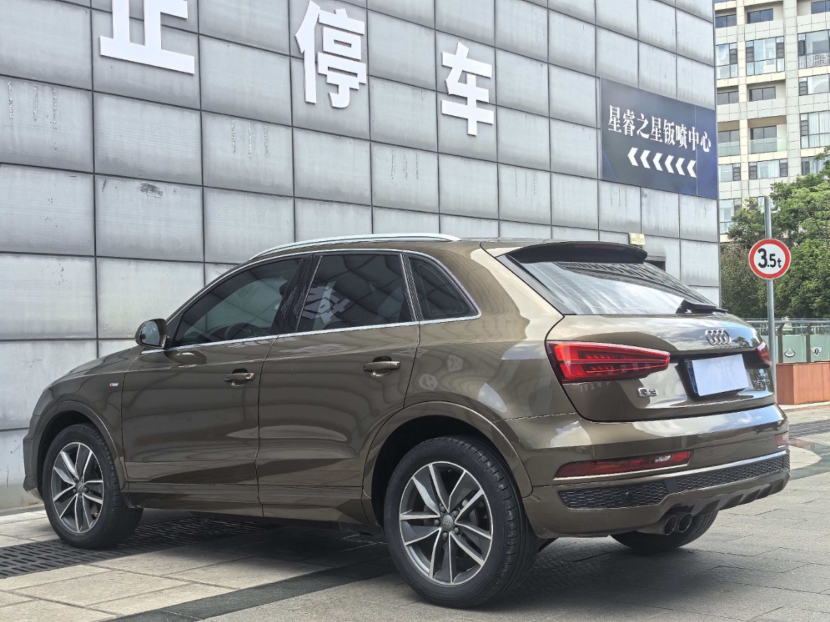 Audi Q3 2018 car image #14