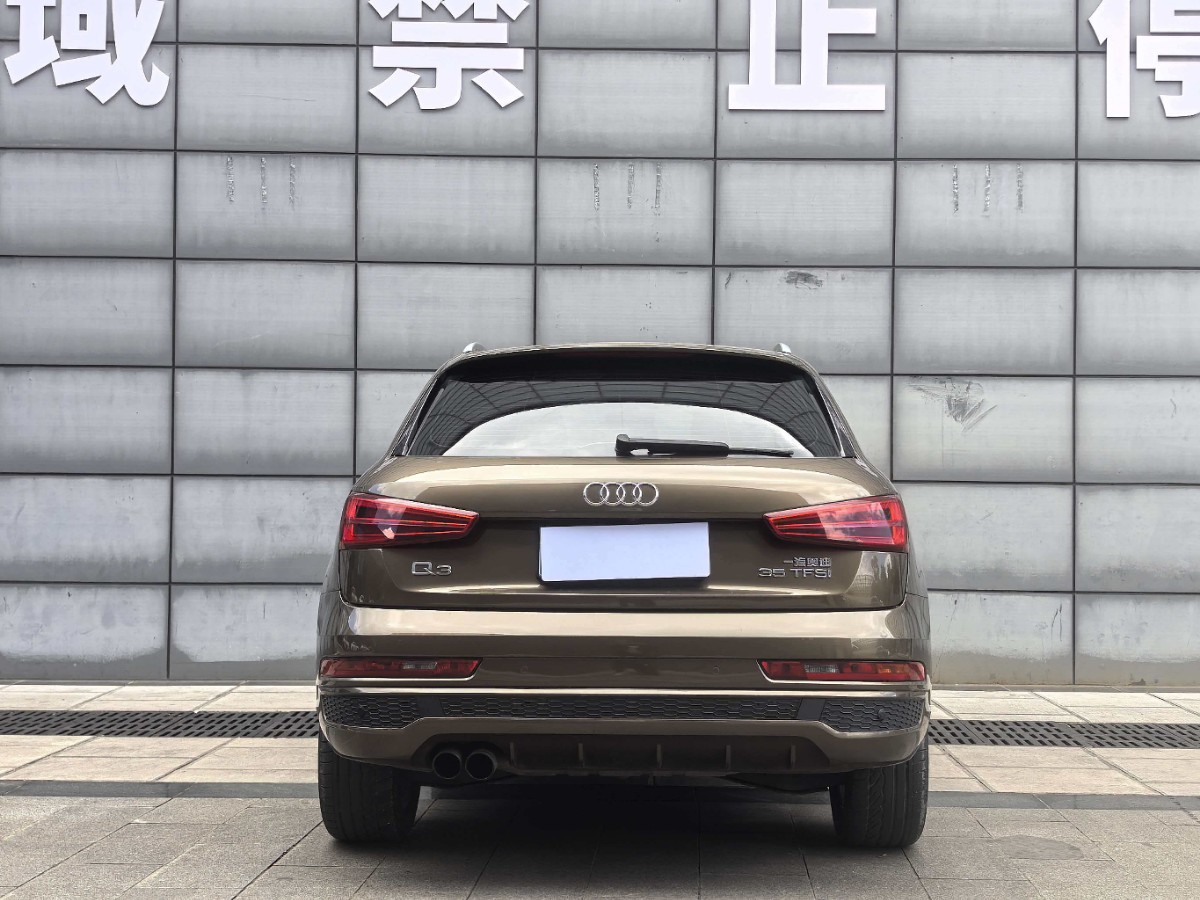Audi Q3 2018 car image #15