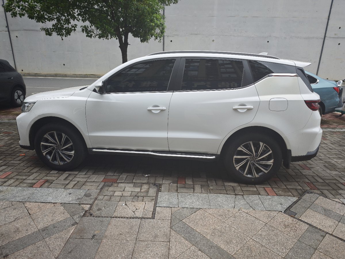 GEELY Vision X6 2022 car image #4