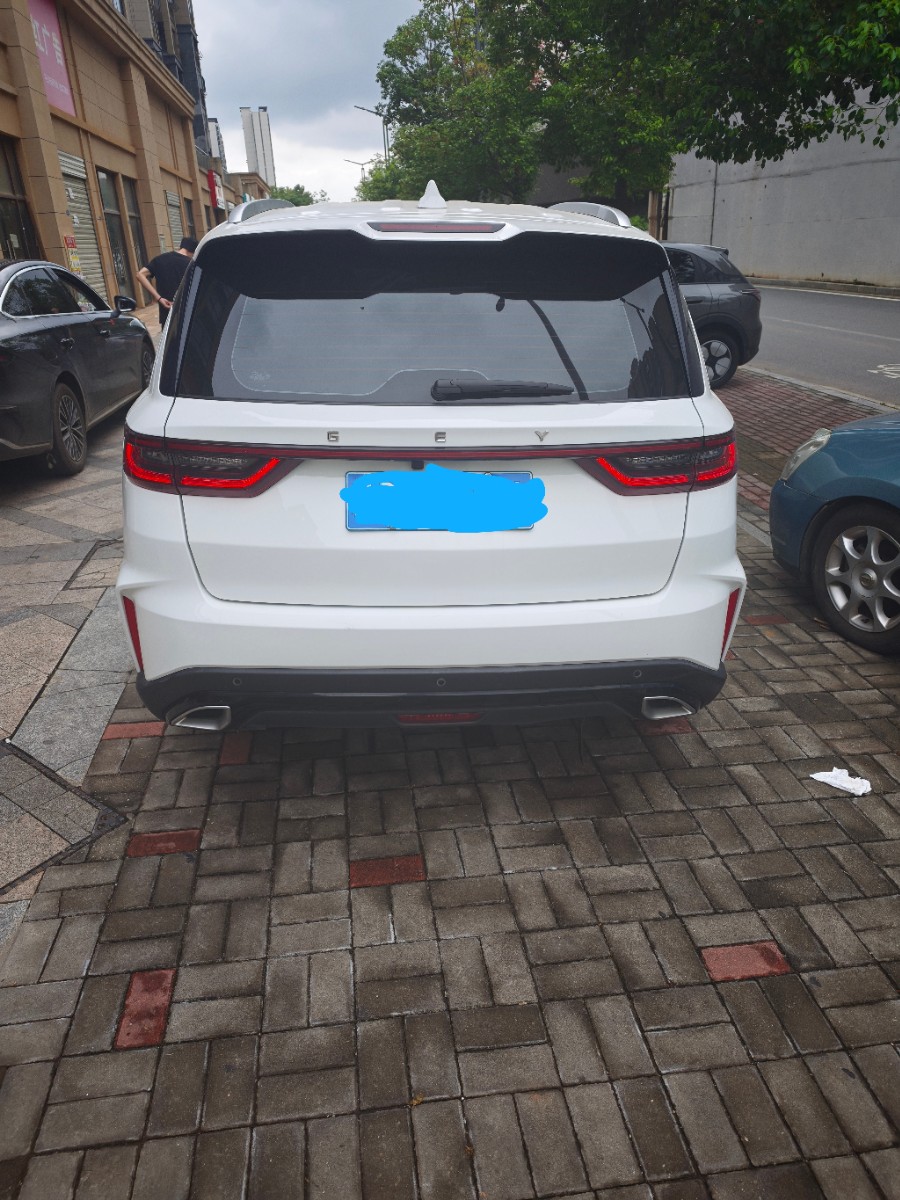 GEELY Vision X6 2022 car image #2