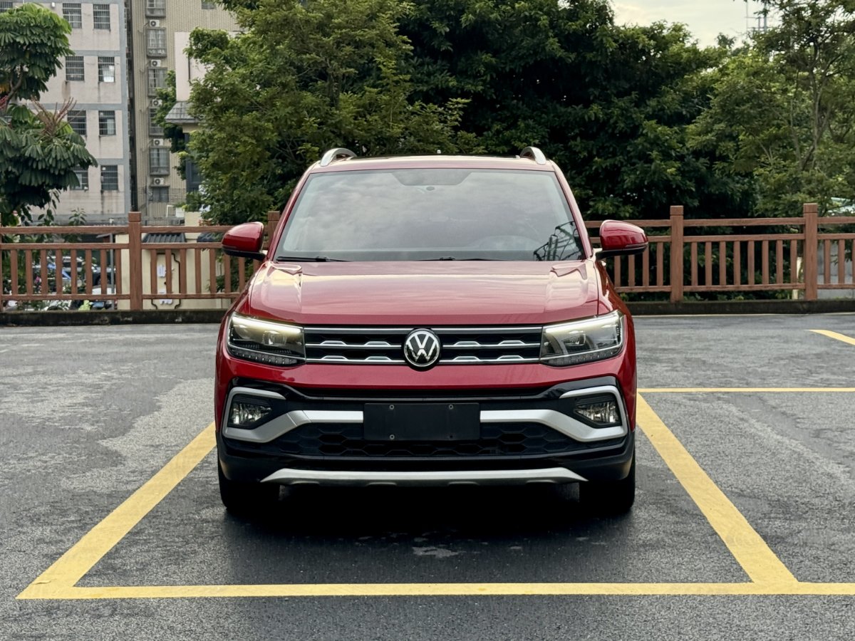 Volkswagen T-Cross 2022 car image #2