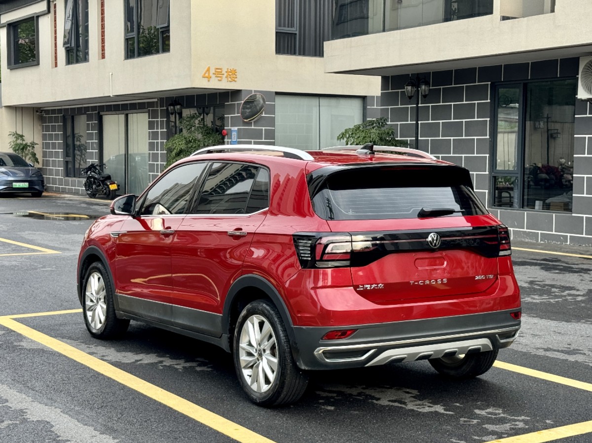 Volkswagen T-Cross 2022 car image #9