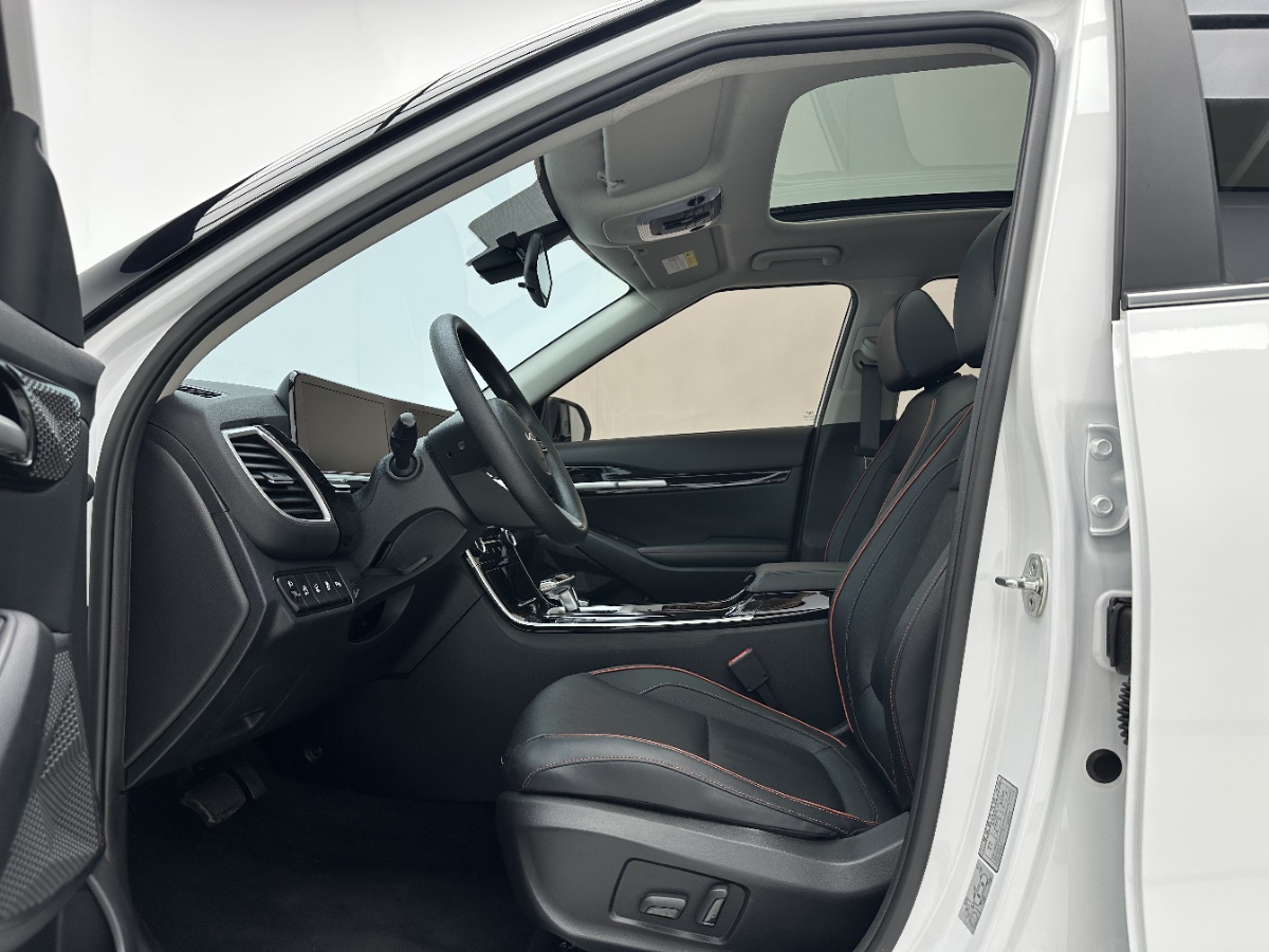 Kia Seltos 2024 car image #5
