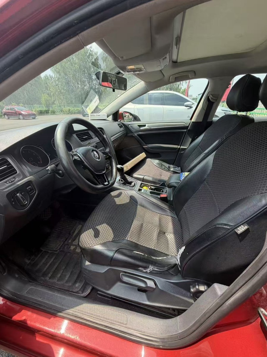 Volkswagen Golf 2014 car image #3