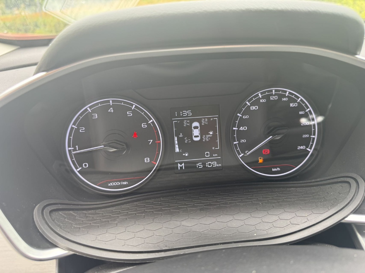 GEELY Coolray 2022 #7 GEELY Coolray 2022 car image #7