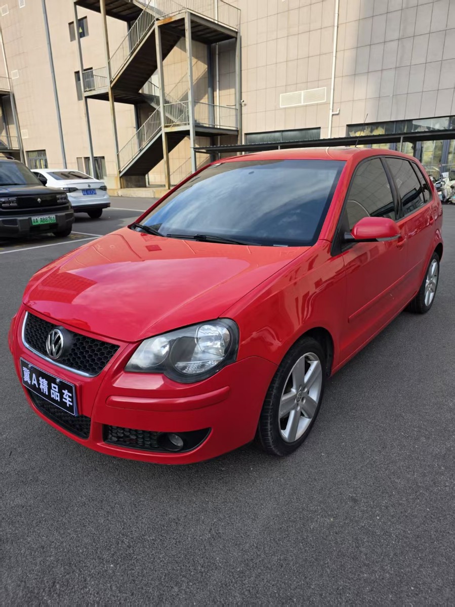 Volkswagen Polo 2010 Volkswagen Polo 2010 car image