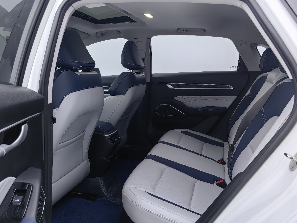 GEELY Emgrand 2022 #8 GEELY Emgrand 2022 car image #8
