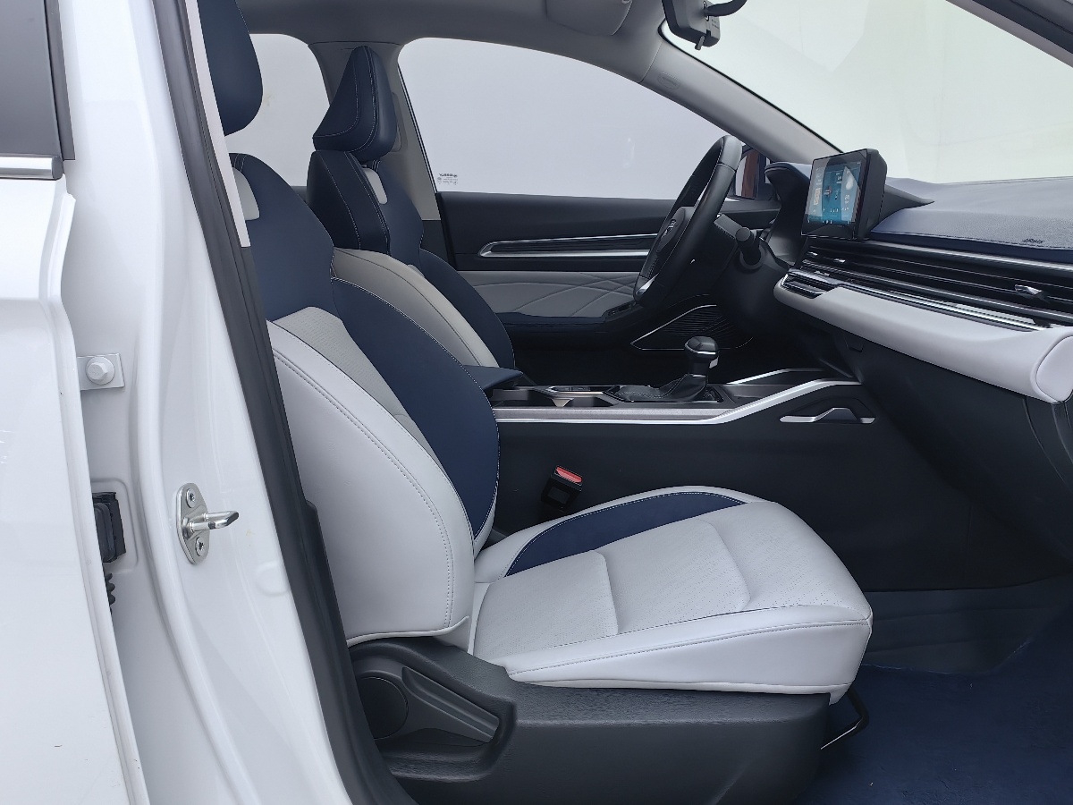 GEELY Emgrand 2022 #9 GEELY Emgrand 2022 car image #9