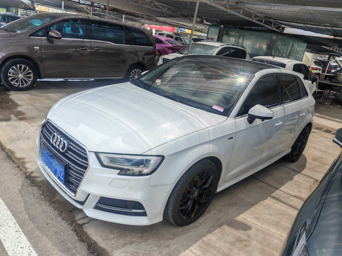 Audi A3 2019 Audi A3 2019 immagine di auto