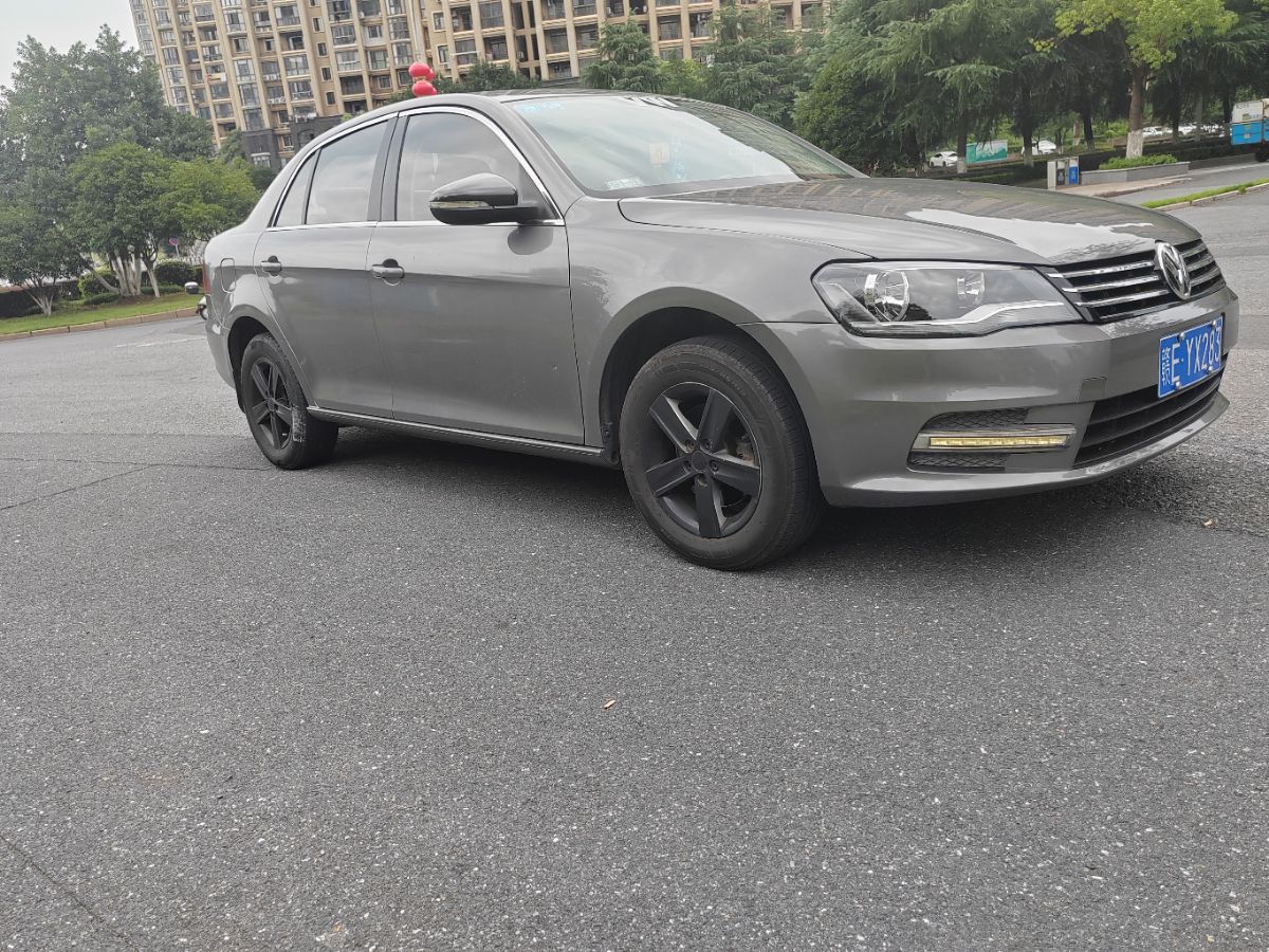 Volkswagen Bora 2013 car image #3