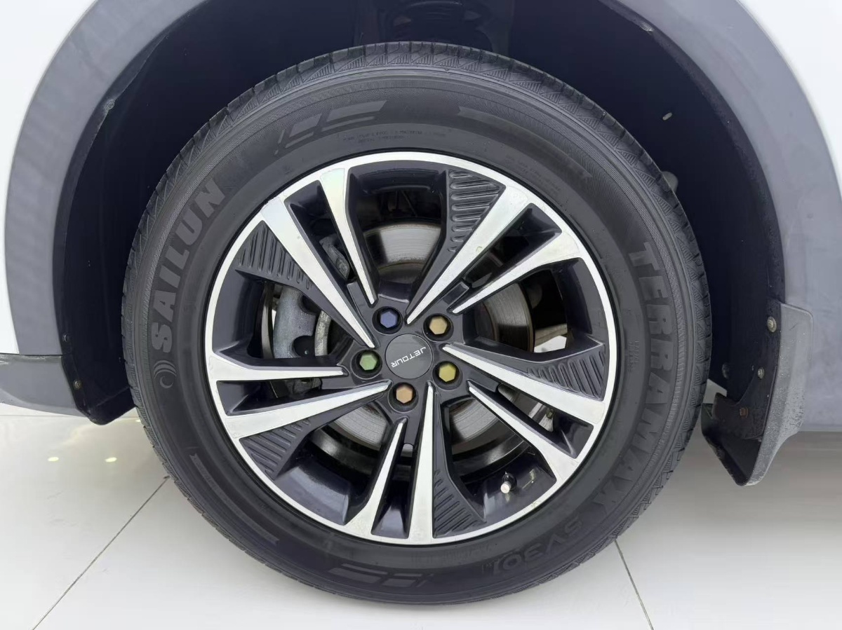 Jetour X70 PLUS 2022 car image #12