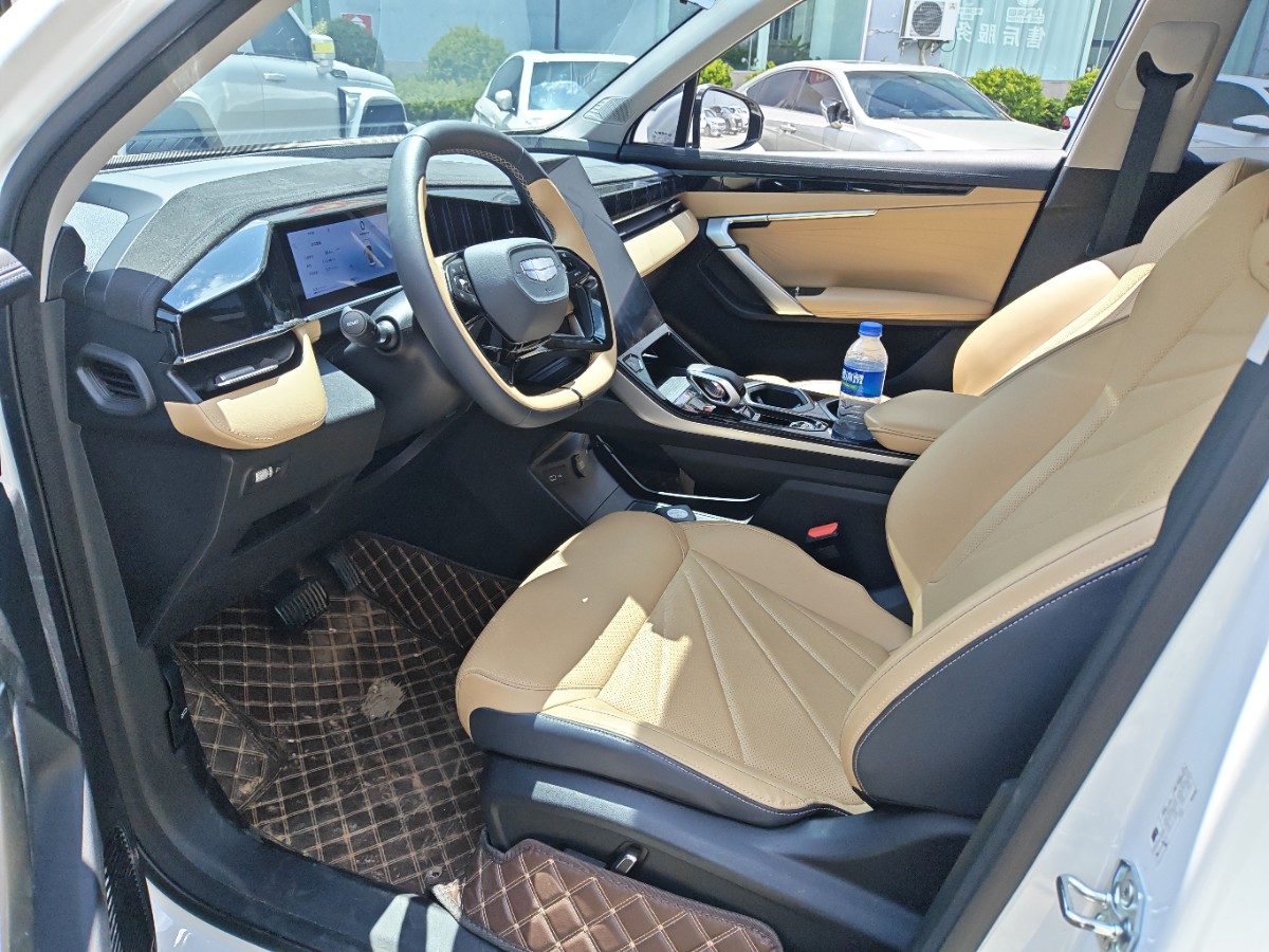 GEELY Boyue L 2024 car image #2