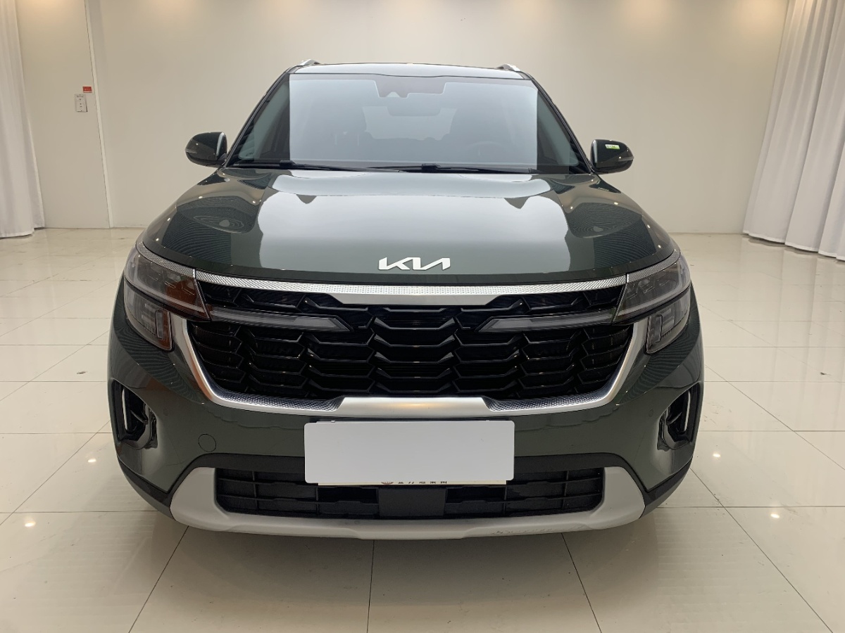 Kia Seltos 2023 car image #2