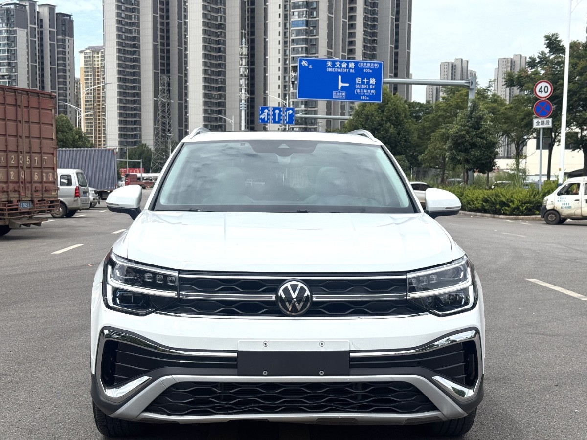 Volkswagen Tharu 2024 car image #2