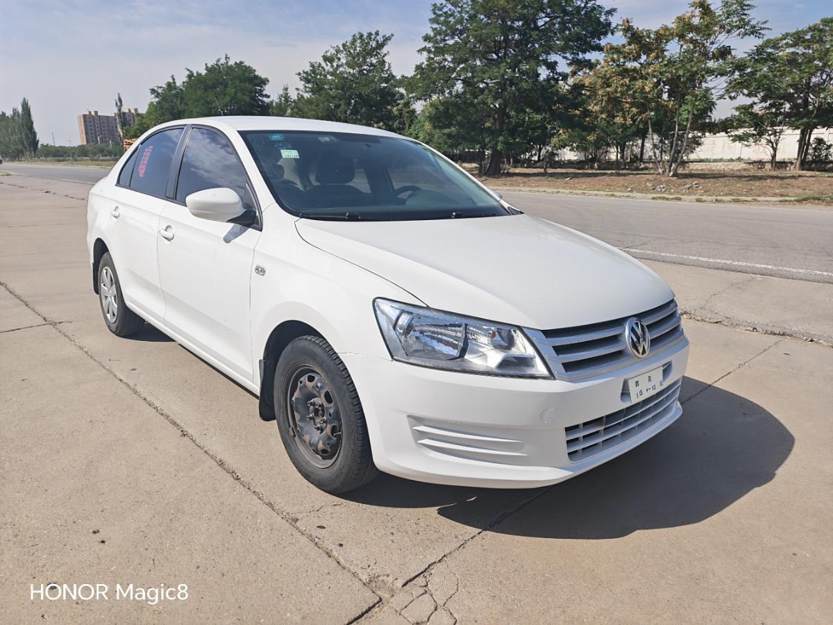 Volkswagen Santana 2016 car image #3