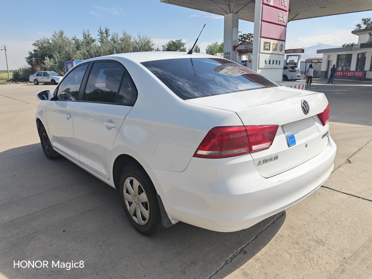 Volkswagen Santana 2016 car image #5
