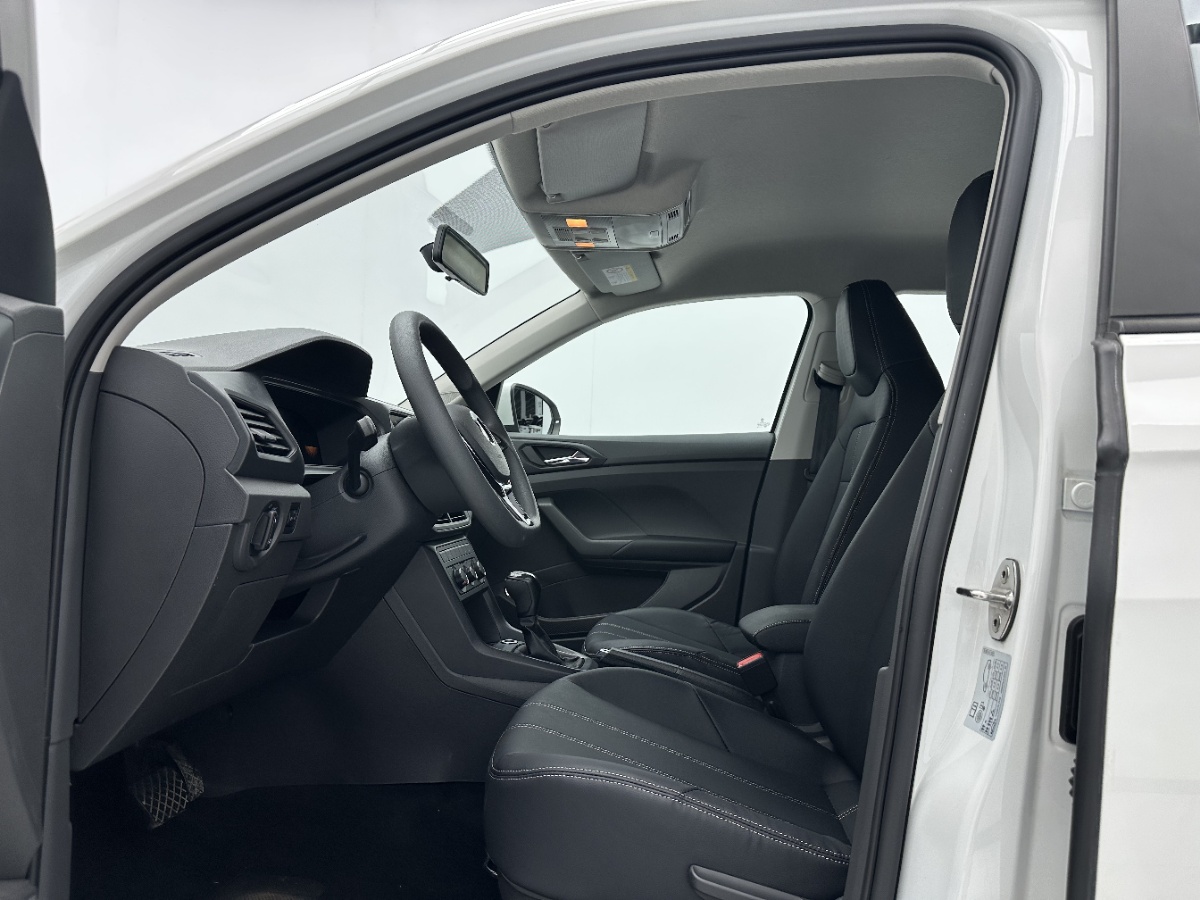 Volkswagen T-Cross 2022 #5 Volkswagen T-Cross 2022 car image #5