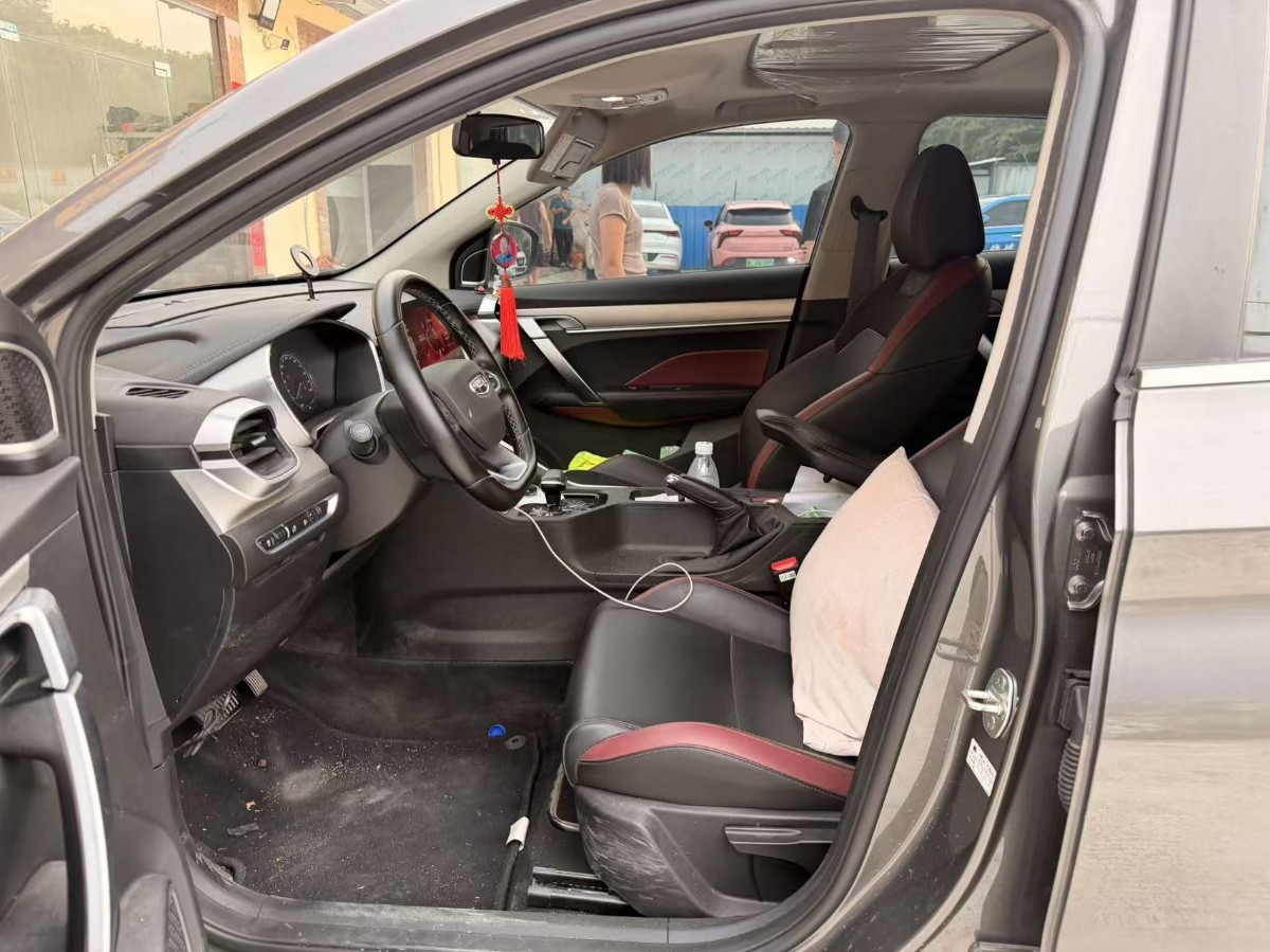 GEELY Coolray 2023 #4 GEELY Coolray 2023 car image #4