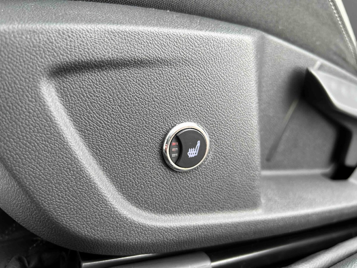 Volkswagen Golf 2022 #15 Volkswagen Golf 2022 car image #15