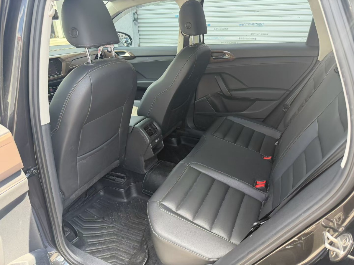 Volkswagen Tharu 2019 car image #6