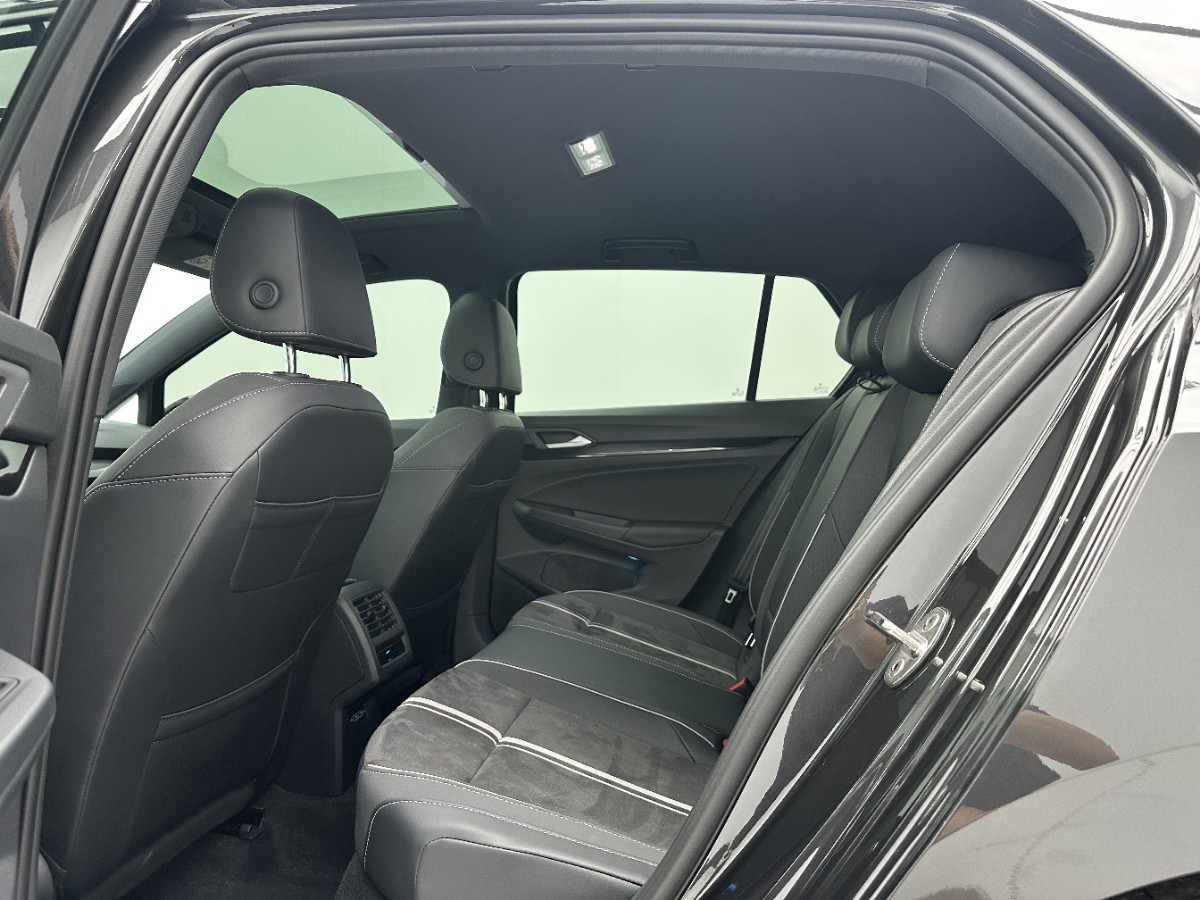 Volkswagen Golf 2023 #6 Volkswagen Golf 2023 car image #6