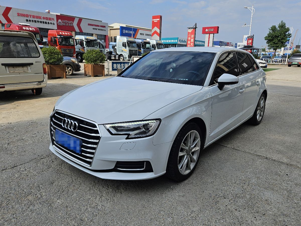 Audi A3 2019 Audi A3 2019 immagine di auto