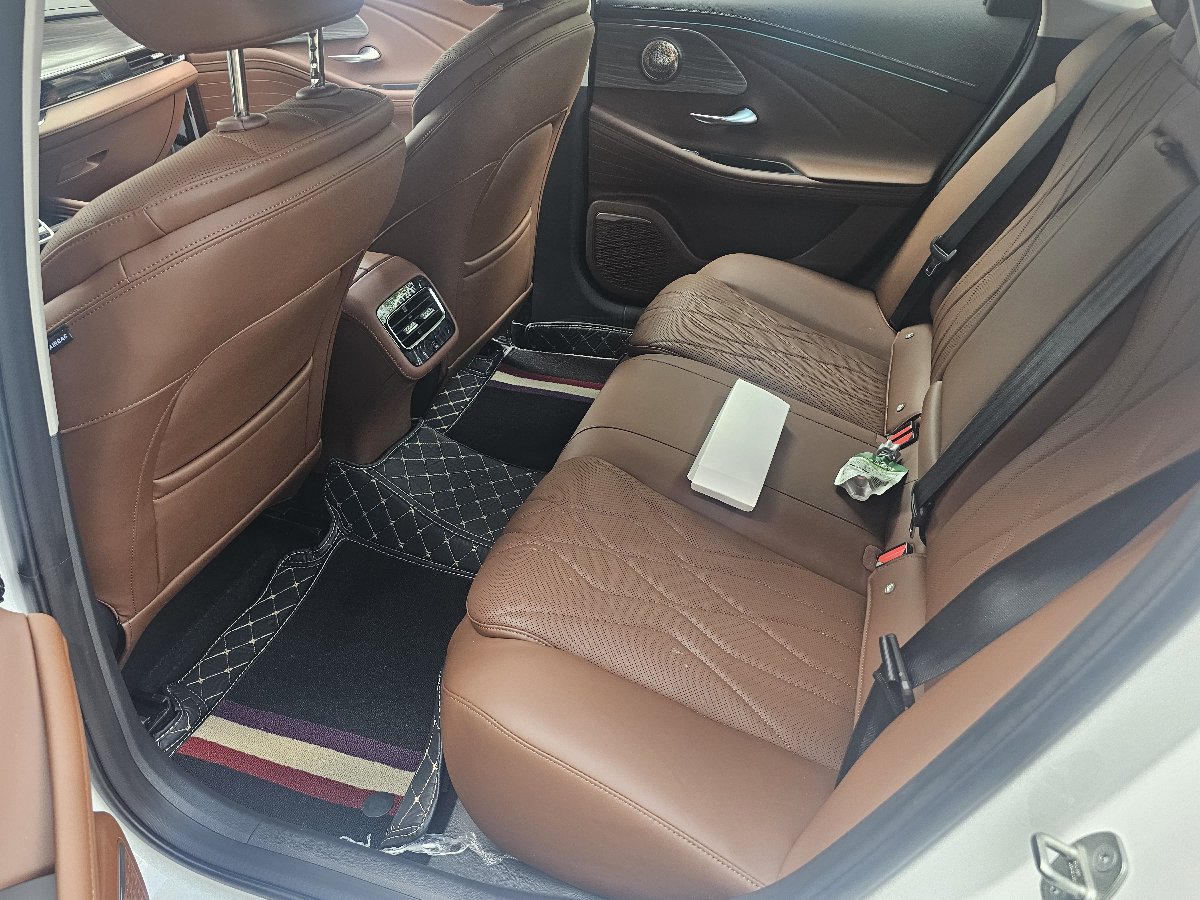 2026 immagine di auto #3