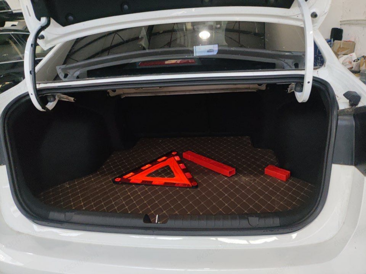 GEELY Emgrand 2023 #9 GEELY Emgrand 2023 car image #9