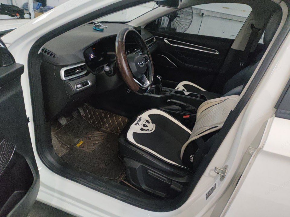 GEELY Emgrand 2023 #7 GEELY Emgrand 2023 car image #7