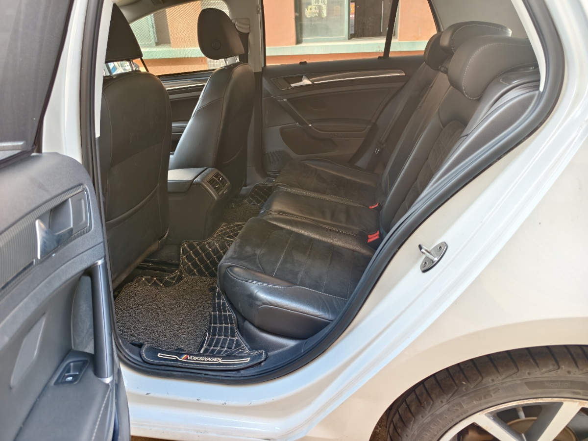 Volkswagen Golf 2019 #4 Volkswagen Golf 2019 car image #4
