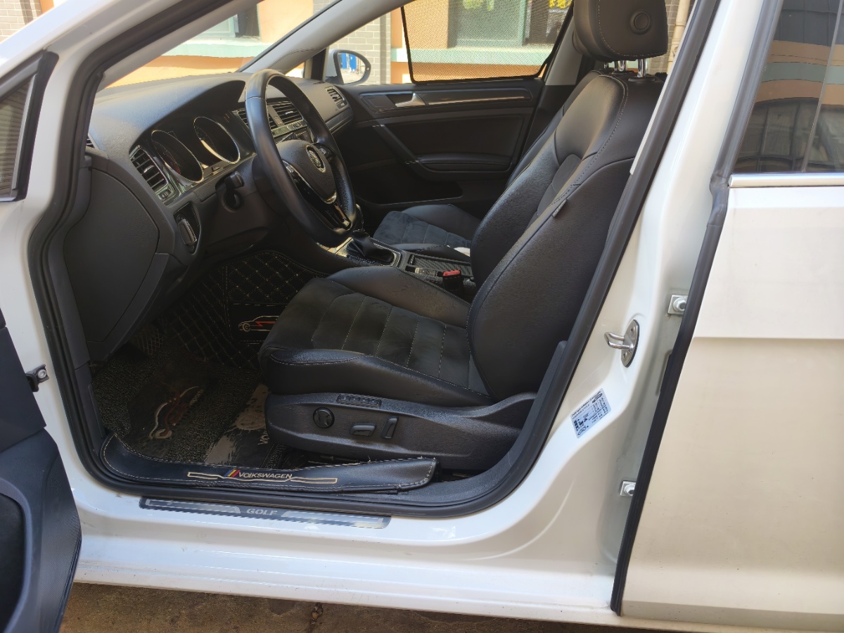 Volkswagen Golf 2019 #3 Volkswagen Golf 2019 car image #3