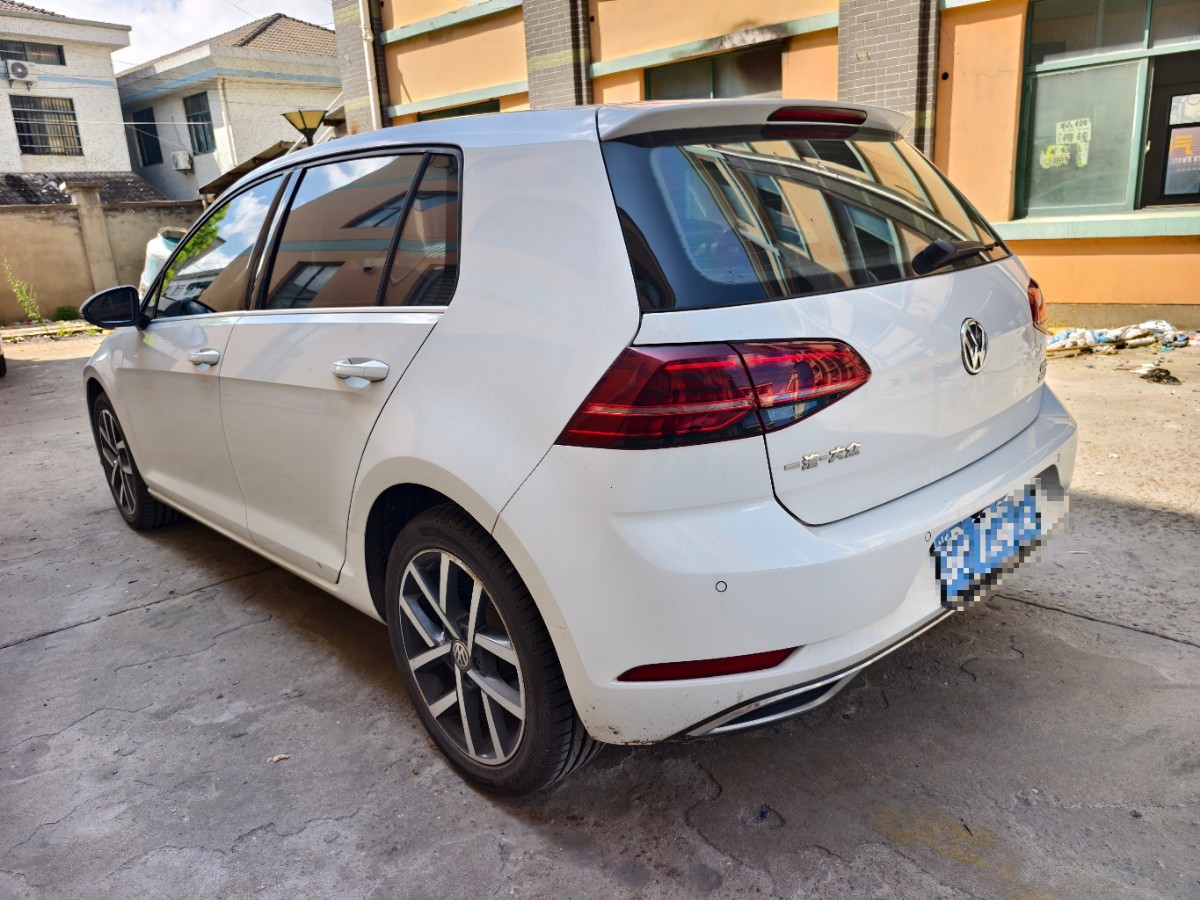 Volkswagen Golf 2019 #2 Volkswagen Golf 2019 car image #2