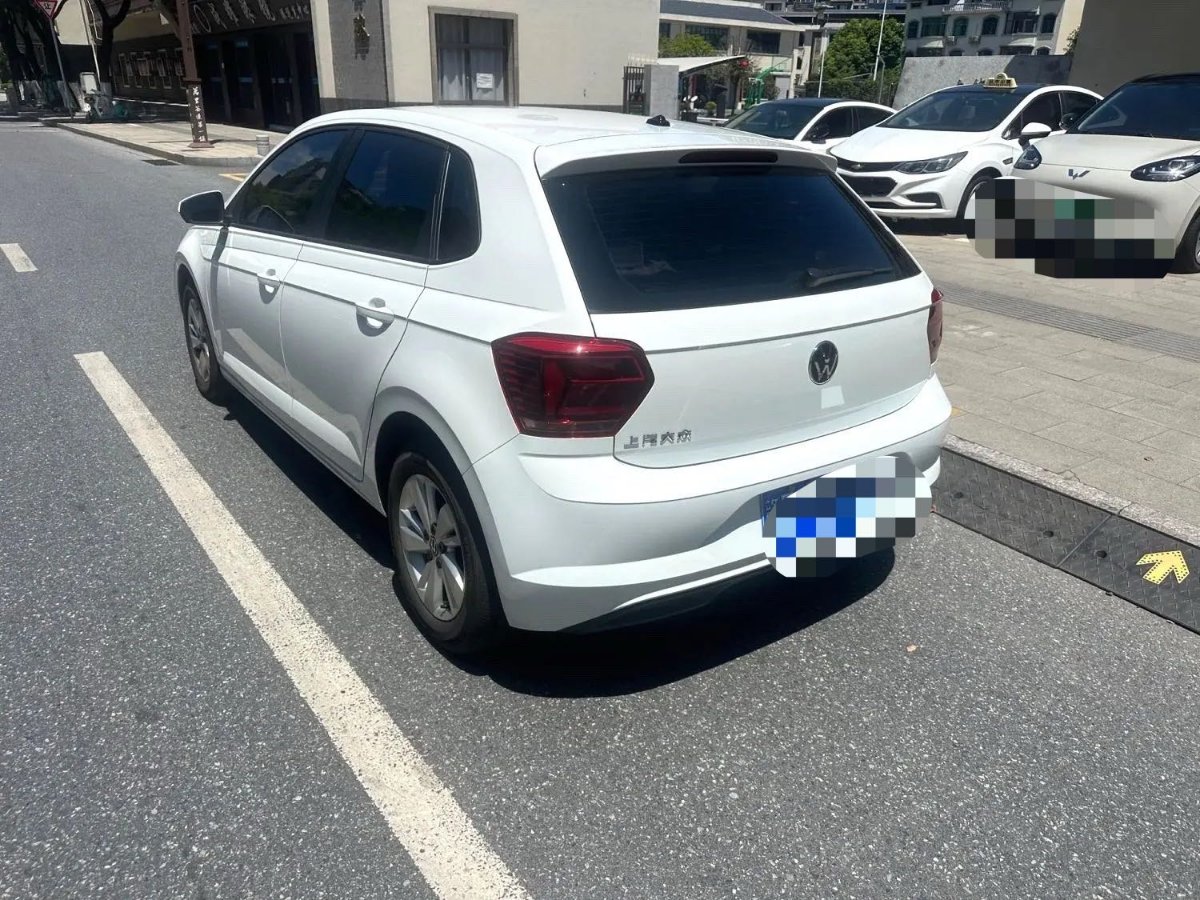 Volkswagen Polo 2023 car image #3